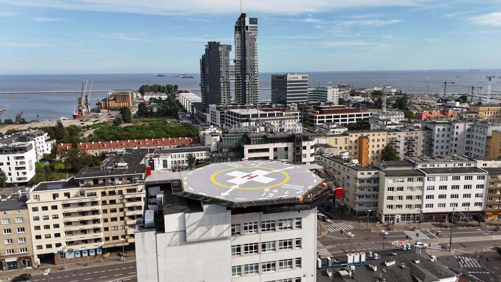 Lądowisko dla śmigłowców w Szpitalu im. św. Wincentego a Paulo w Gdyni